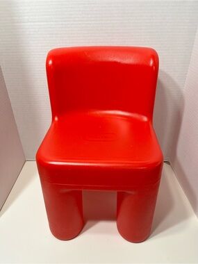 LITTLE TIKES Vintage chunky child size red chair #2